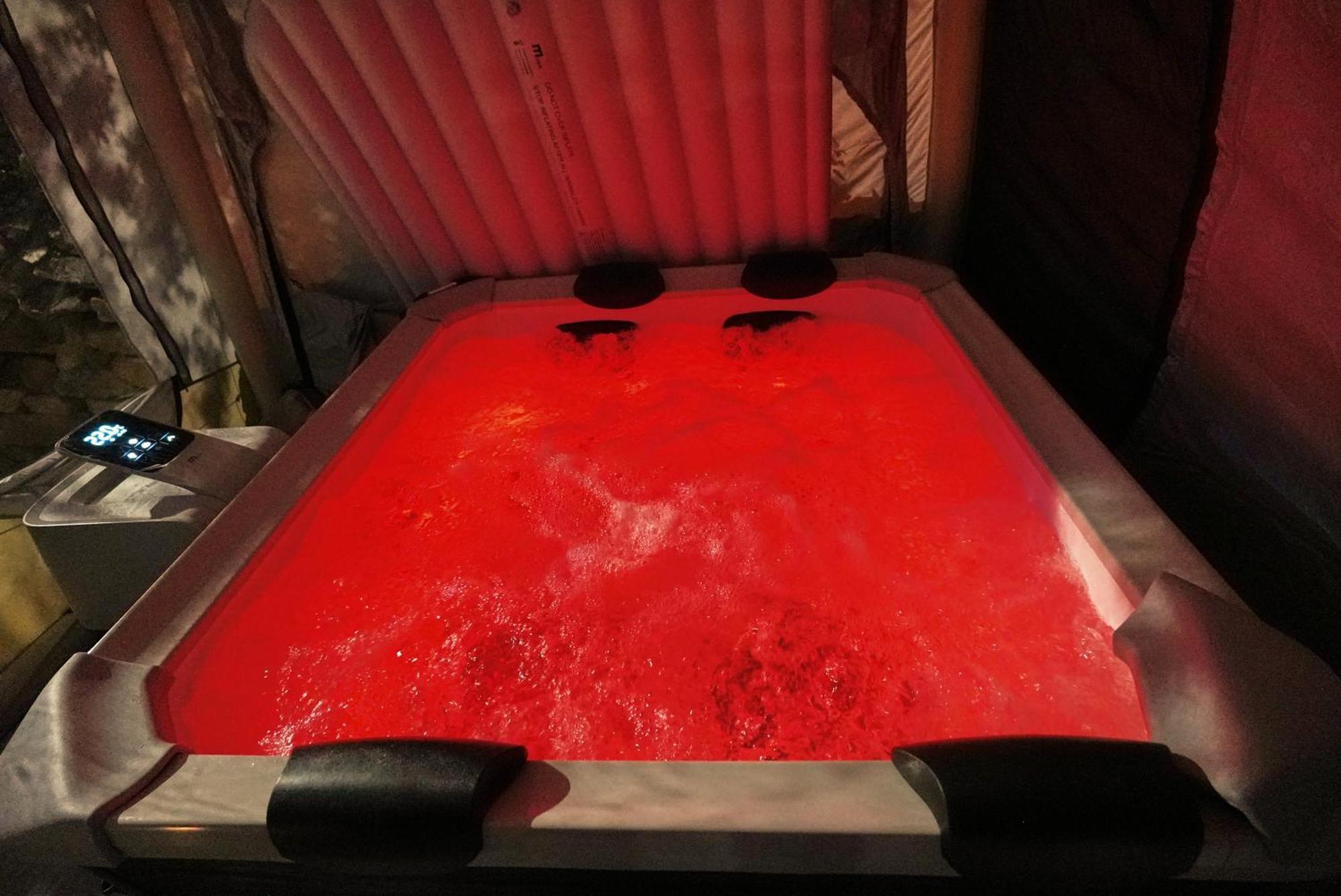 Willa Aaa View Private Terrace Outdoor Heated Hot Tub Family Fun Badalona Zewnętrze zdjęcie